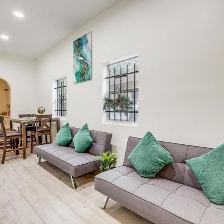 Large, Central, Lovely & Cozy 4Bed/2Bath - House By Everbank Stadium ג'קסונוויל מראה חיצוני תמונה