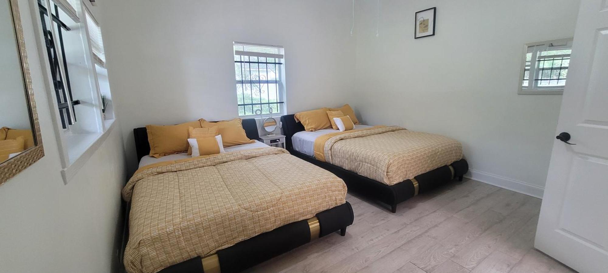 Large, Central, Lovely & Cozy 4Bed/2Bath - House By Everbank Stadium ג'קסונוויל מראה חיצוני תמונה
