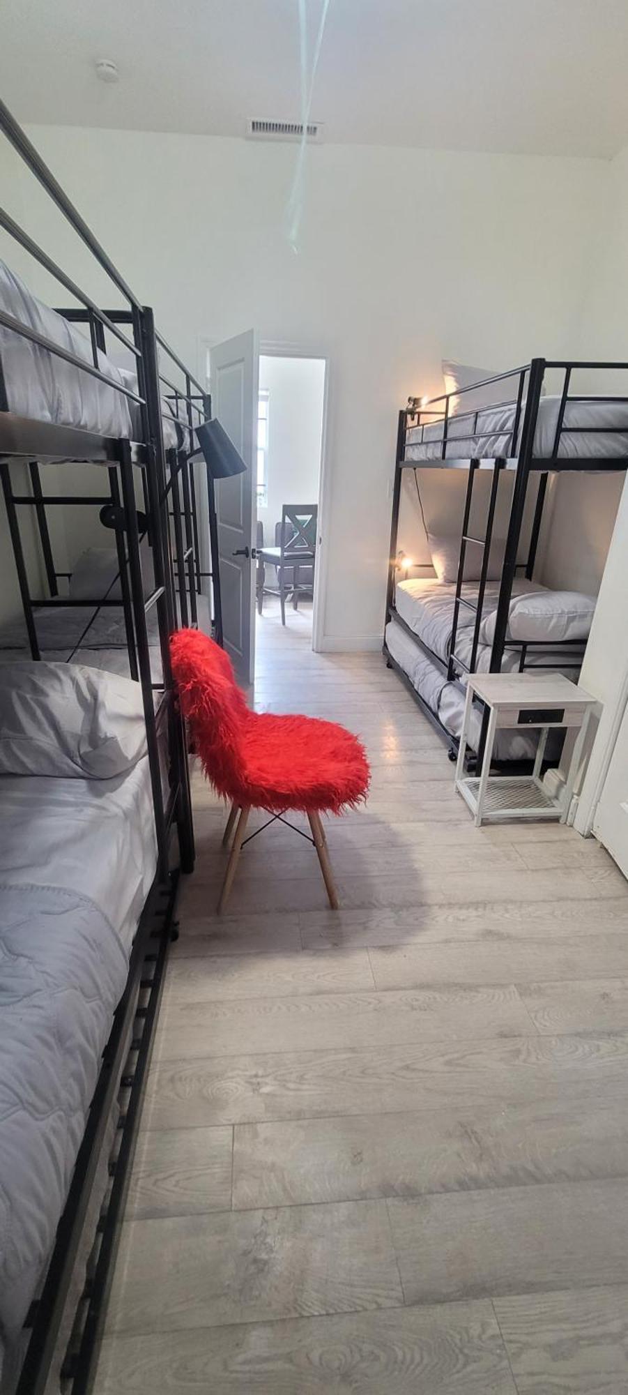 Large, Central, Lovely & Cozy 4Bed/2Bath - House By Everbank Stadium ג'קסונוויל מראה חיצוני תמונה