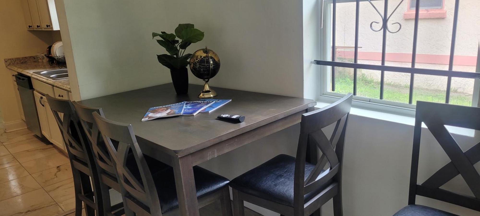 Large, Central, Lovely & Cozy 4Bed/2Bath - House By Everbank Stadium ג'קסונוויל מראה חיצוני תמונה