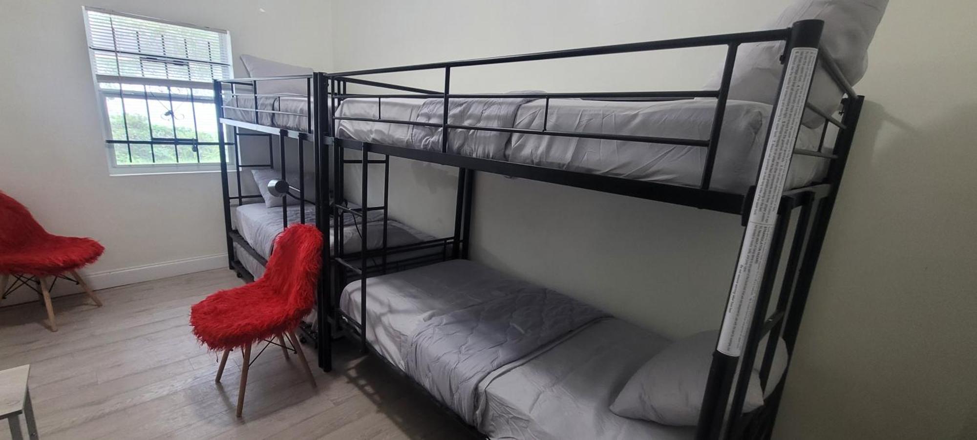 Large, Central, Lovely & Cozy 4Bed/2Bath - House By Everbank Stadium ג'קסונוויל מראה חיצוני תמונה
